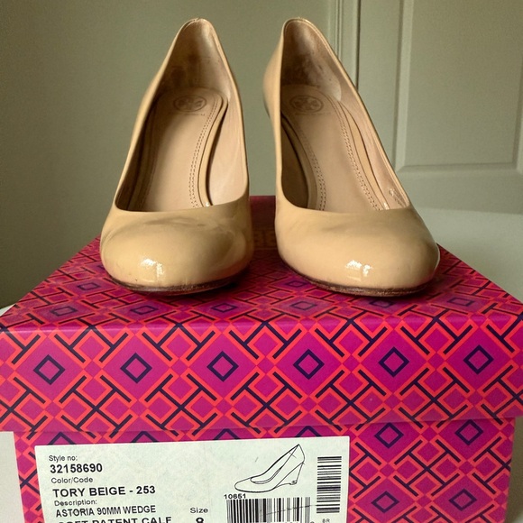 Tory Burch Nude Wedge Shoes - Picture 2 of 9